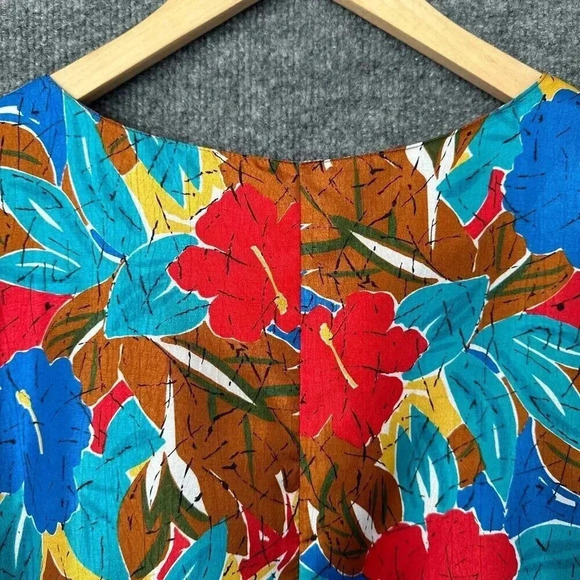 Vintage Tropical Top Womens Medium Floral Colorful Hawaii Casual Festival Shirt - Picture 6 of 13